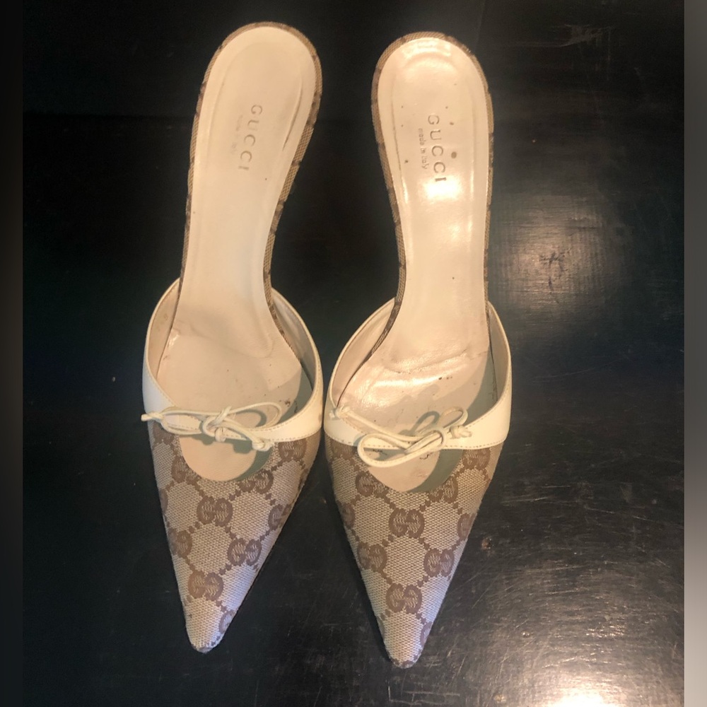 GUCCI GG MULE PREOWNED SIZE:7.5
